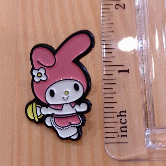 🆕 Sanrio My Melody Riding Hood Enamel Pin Brooch - Picture 8 of 8